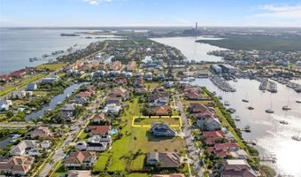 6436 RUBIA Cir, Apollo Beach, FL 33572