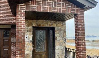198-200 W 52ND St, Bayonne, NJ 07002