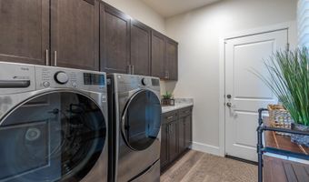 20219 Solomon Peak Dr, Anderson, CA 96007