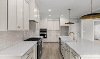 184 Armsworthy Rd, Advance, NC 27006