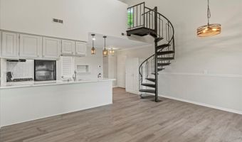 3 Telemark Dr 10, Alloway, NJ 07462