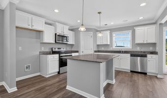 1 Carriagebrook Cir, Camden, SC 29020