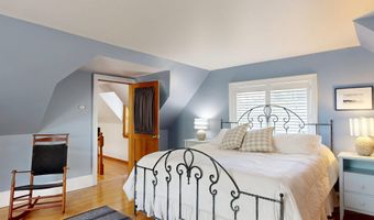 75 Court St, Belfast, ME 04915