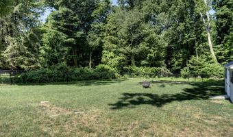52 Whitney Rd, Columbia, CT 06237
