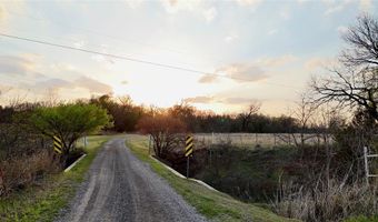 2 E Sorghum Mill Rd, Arcadia, OK 73007