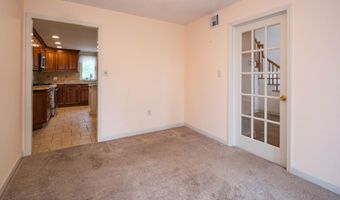 153 12th St, Belford, NJ 07718