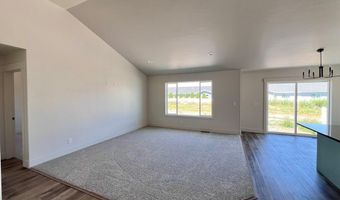 1068 Alpine Ave, Chubbuck, ID 83202