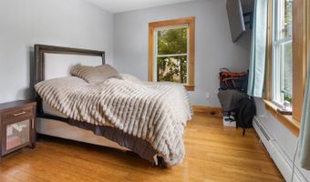 25 Winter St, Bangor, ME 04401