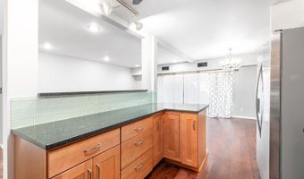 7802 DASSETT Ct T-3, Annandale, VA 22003