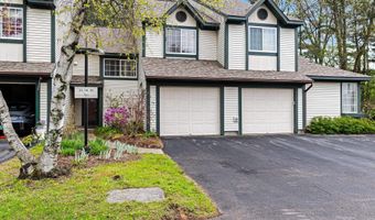 26 Lake Forest Dr, Burlington, VT 05401