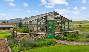 390 Hayrake Ln, Bozeman, MT 59715