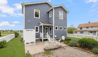 439 Wandsworth St, Narragansett, RI 02882