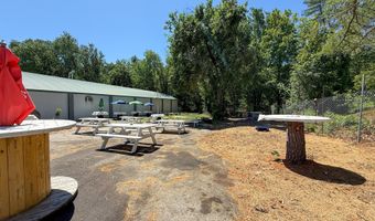135 Federal Rd, Parsonsfield, ME 04047