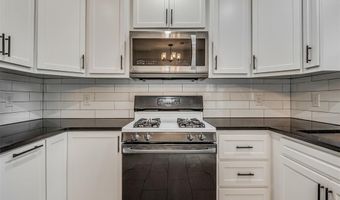 7205 NW 45th St, Bethany, OK 73008