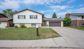 5214 HICKORY Pl, Cheyenne, WY 82009