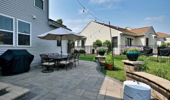 1128 Kingsmill Dr, Algonquin, IL 60102