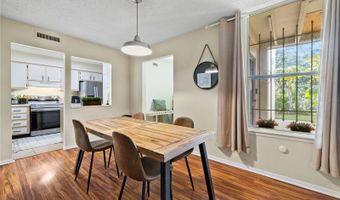 504 ORANGE Dr 11, Altamonte Springs, FL 32701