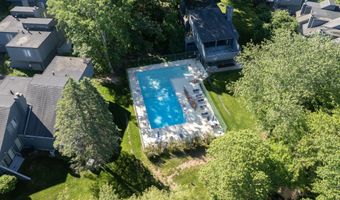 604 Plymouth Colony 604, Branford, CT 06405