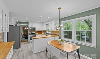 2418 Ainsdale Rd, Charlotte, NC 28226