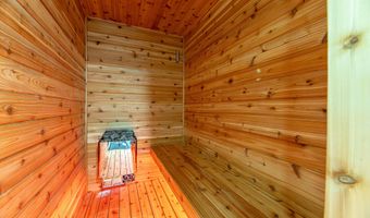 5044 Hickory Pointe Woods SE, Ada, MI 49301