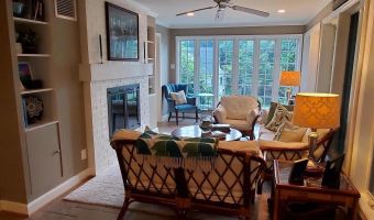 3712 25TH St N, Arlington, VA 22207
