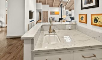 855 Reiten Dr, Ashland, OR 97520