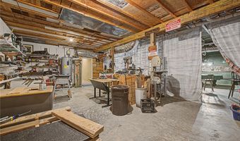 3 Buckfast Ln, Bella Vista, AR 72714