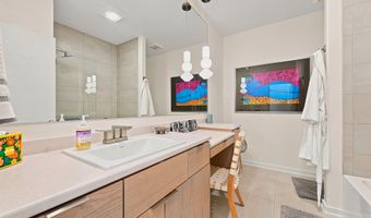 2104 Golfview Dr, Auburn, IN 46706