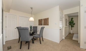 716 Reinke Rd, Ballwin, MO 63021
