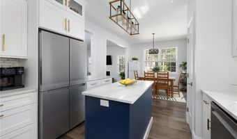 60 Harmony St, Cranston, RI 02920