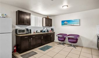 844 W 78th St, Los Angeles, CA 90044