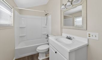 62 Monticello Dr 62, Branford, CT 06405