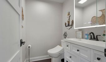 42813 N Woodbine Ave, Antioch, IL 60002