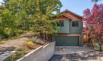 940 Pinecrest Ter, Ashland, OR 97520