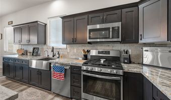 2921 Steamboat Dr, Bullhead City, AZ 86429