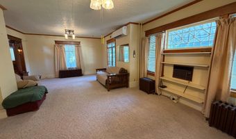 303 S Clark St, Bassett, NE 68714