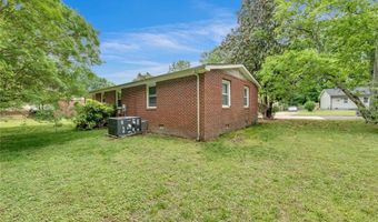 307 Leigh Rd, Yorktown, VA 23690