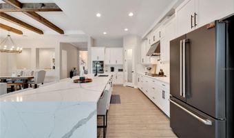 5611 MADRIGAL Way, Apollo Beach, FL 33572