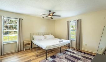 76 Ave H, Apalachicola, FL 32320