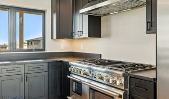 6111 Springhill Rd, Belgrade, MT 59714