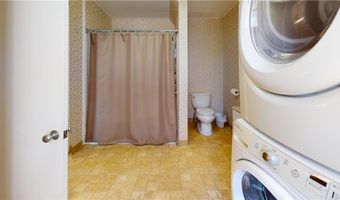 26 Freebody St, Newport, RI 02840