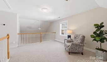 8 Sweet Gum Dr, Asheville, NC 28805