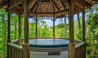 27 Moat Mountain Cir, Bartlett, NH 03812
