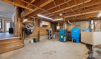 422 Shady Valley Rd, Coventry, RI 02816