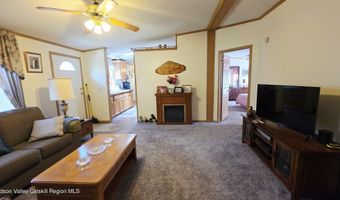 141 Old S Durham Hwy, Acra, NY 12405