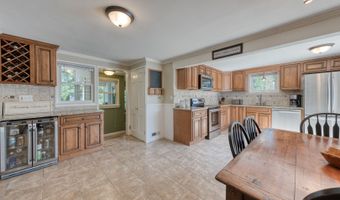 99 Lincoln St, Berlin, CT 06037