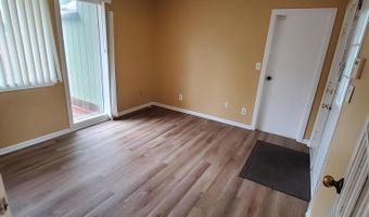 2828 Packard St, Ann Arbor, MI 48108