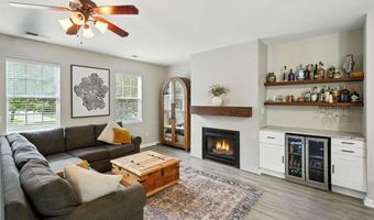 110 Camdyn, Woodstock, GA 30188