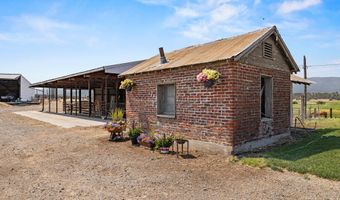 7122 E Langell Valley Rd, Bonanza, OR 97623