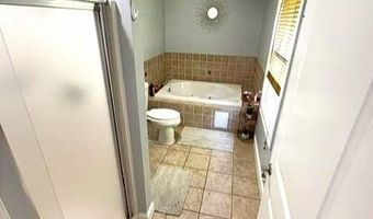 18 Calef St 1, Cranston, RI 02920